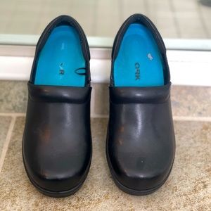 Black DR Scholl's shoes